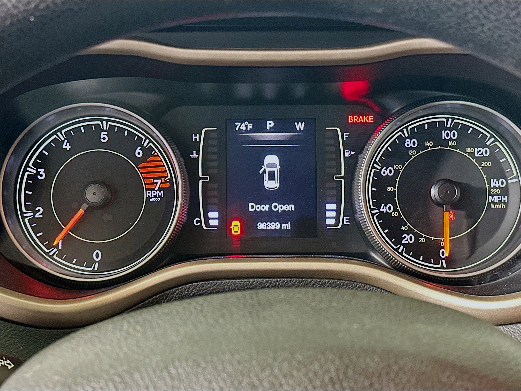 Used 2016 Jeep Cherokee Sport image 18