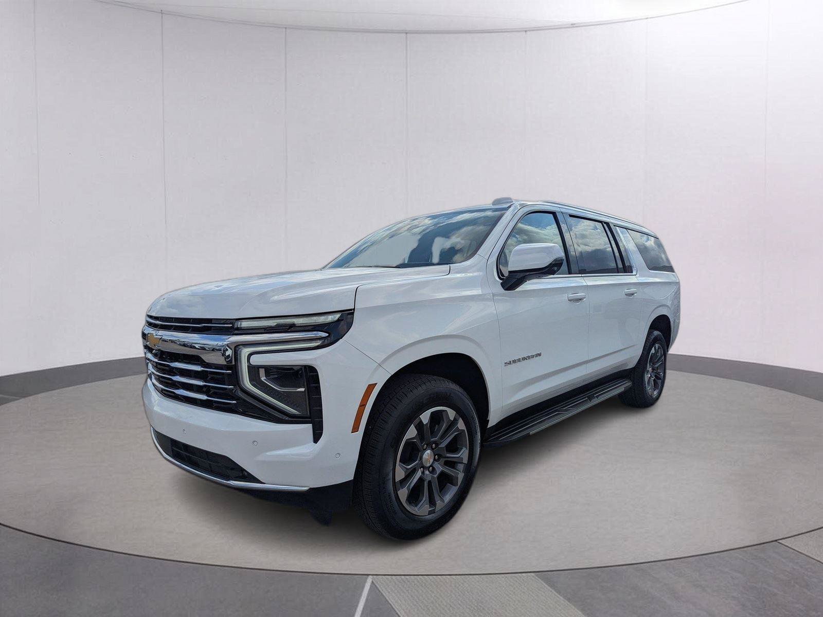 New 2026 Chevrolet Suburban LT w/ Comfort Package RWD image 7