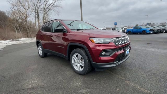 Used 2022 Jeep Compass Latitude w/ Convenience Group image 2