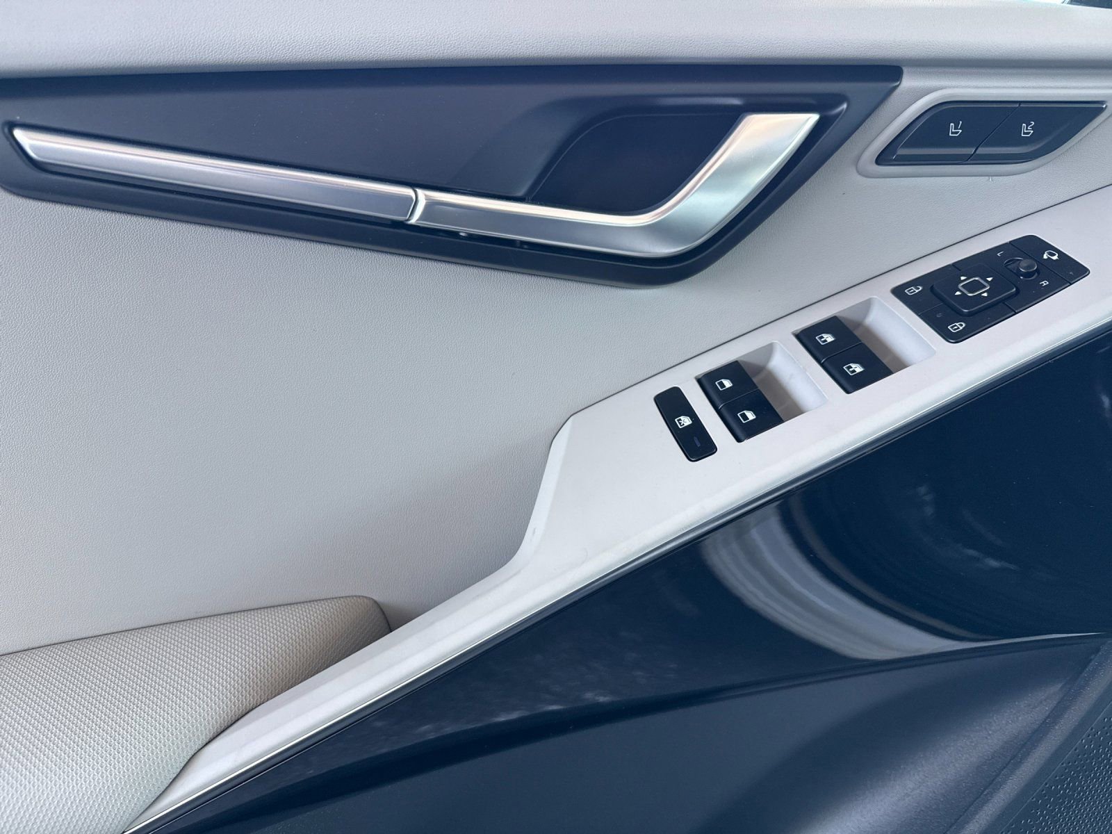 New 2026 Kia Niro Wave FWD image 10