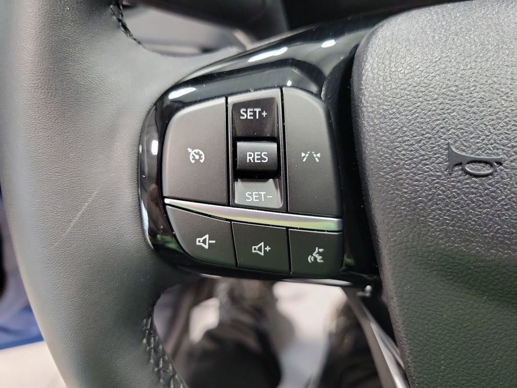 Used 2023 Ford Escape Active image 37