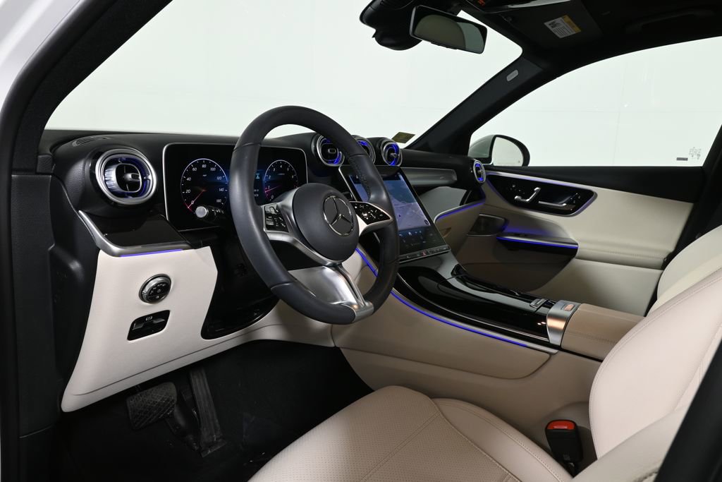 Certified 2025 Mercedes-Benz GLC 300 4MATIC image 15