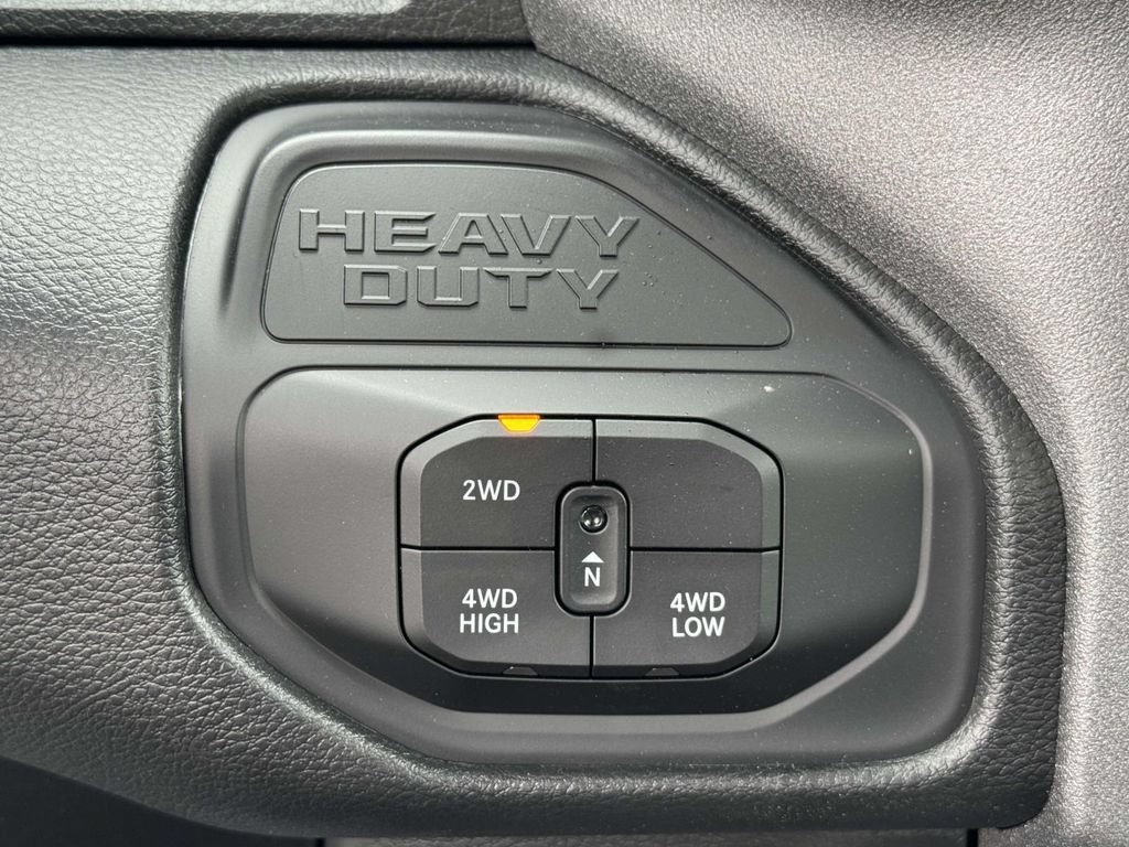 New 2025 RAM 3500 Tradesman AWD/4WD image 18