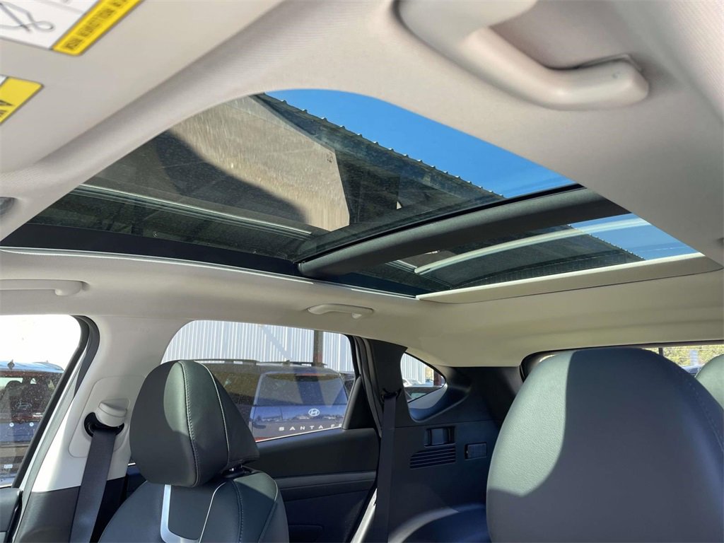 New 2026 Hyundai Tucson Limited image 18