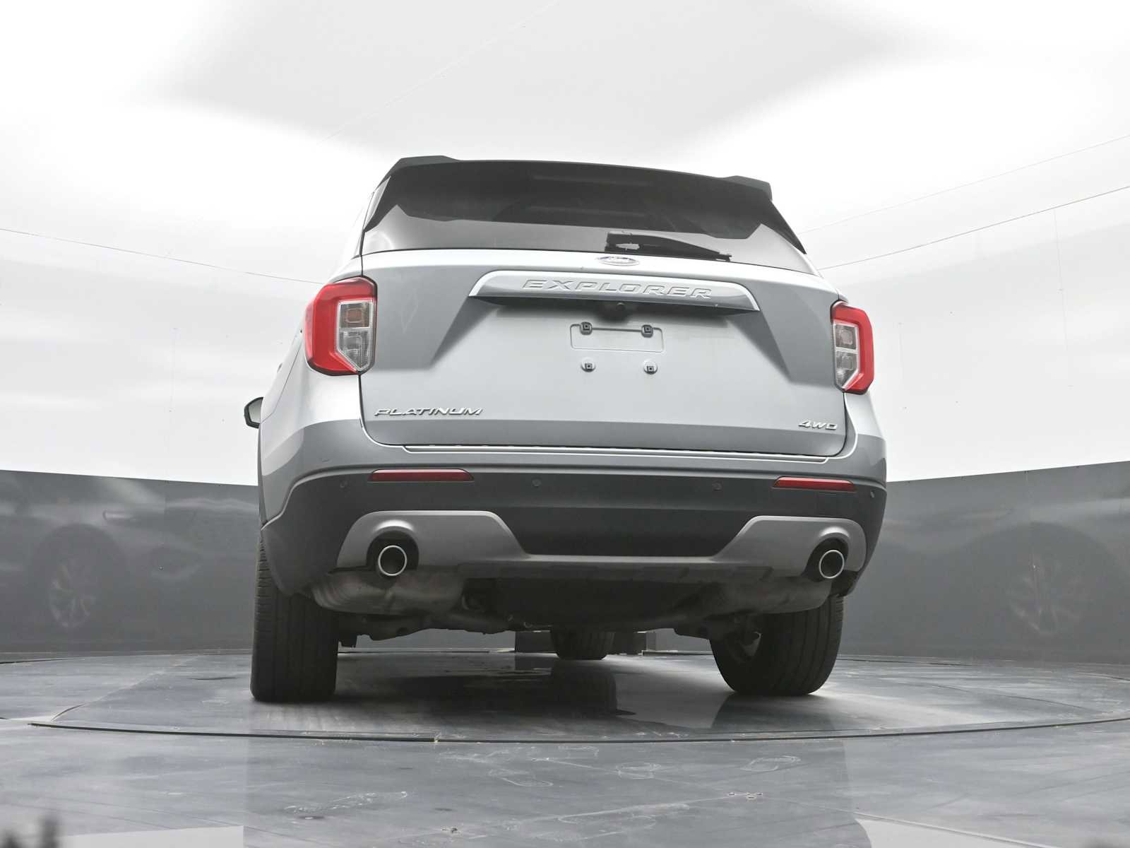 Used 2022 Ford Explorer Platinum w/ Technology Package image 30