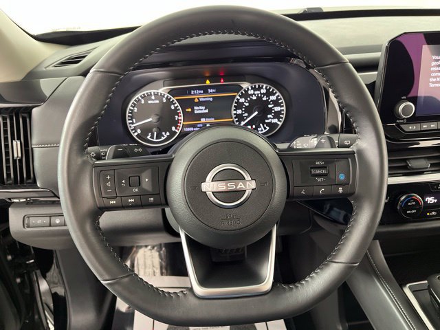 Used 2025 Nissan Pathfinder SV w/ SV Premium Package AWD/4WD image 22