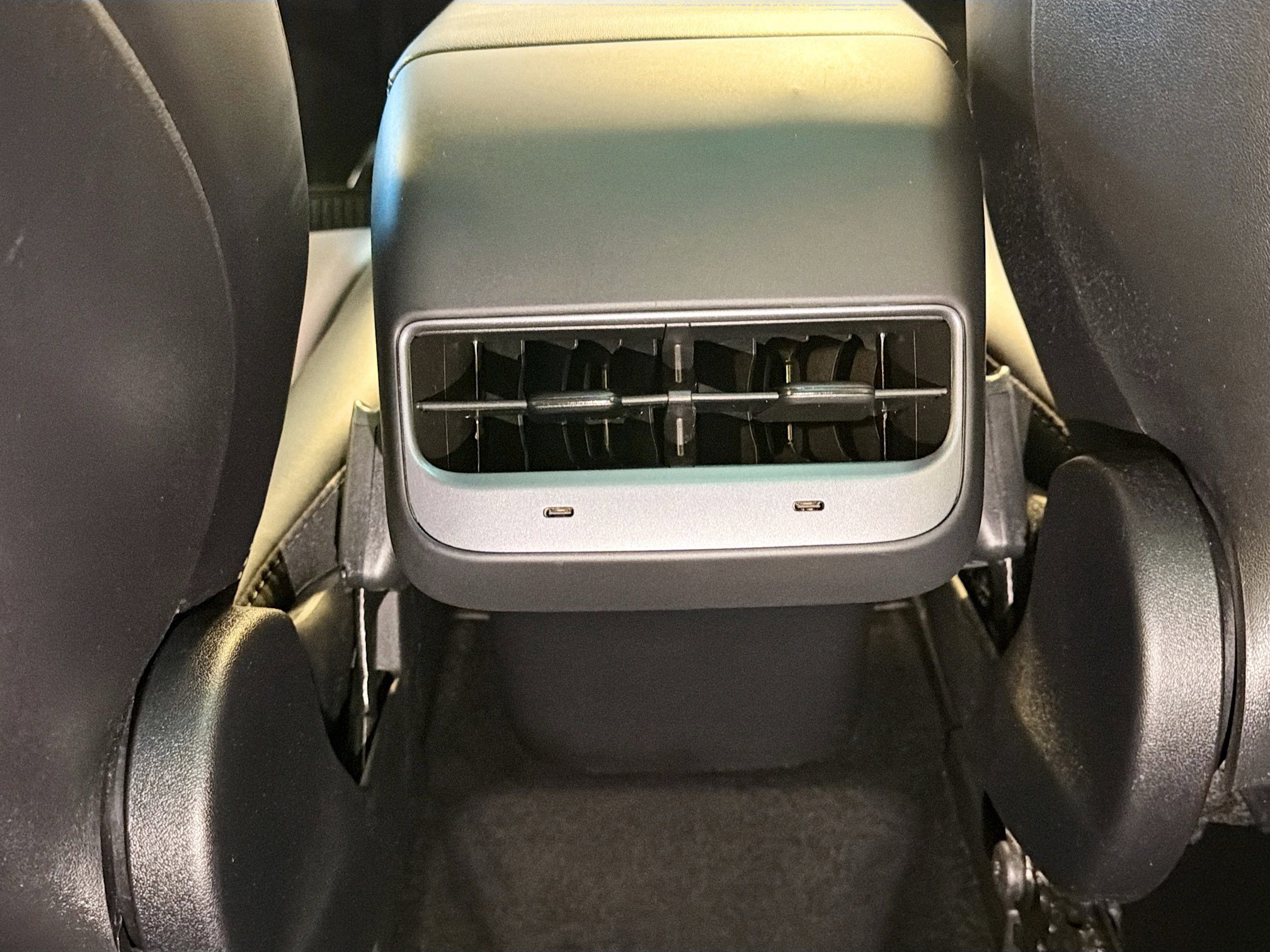 Used 2023 Tesla Model Y Long Range image 27