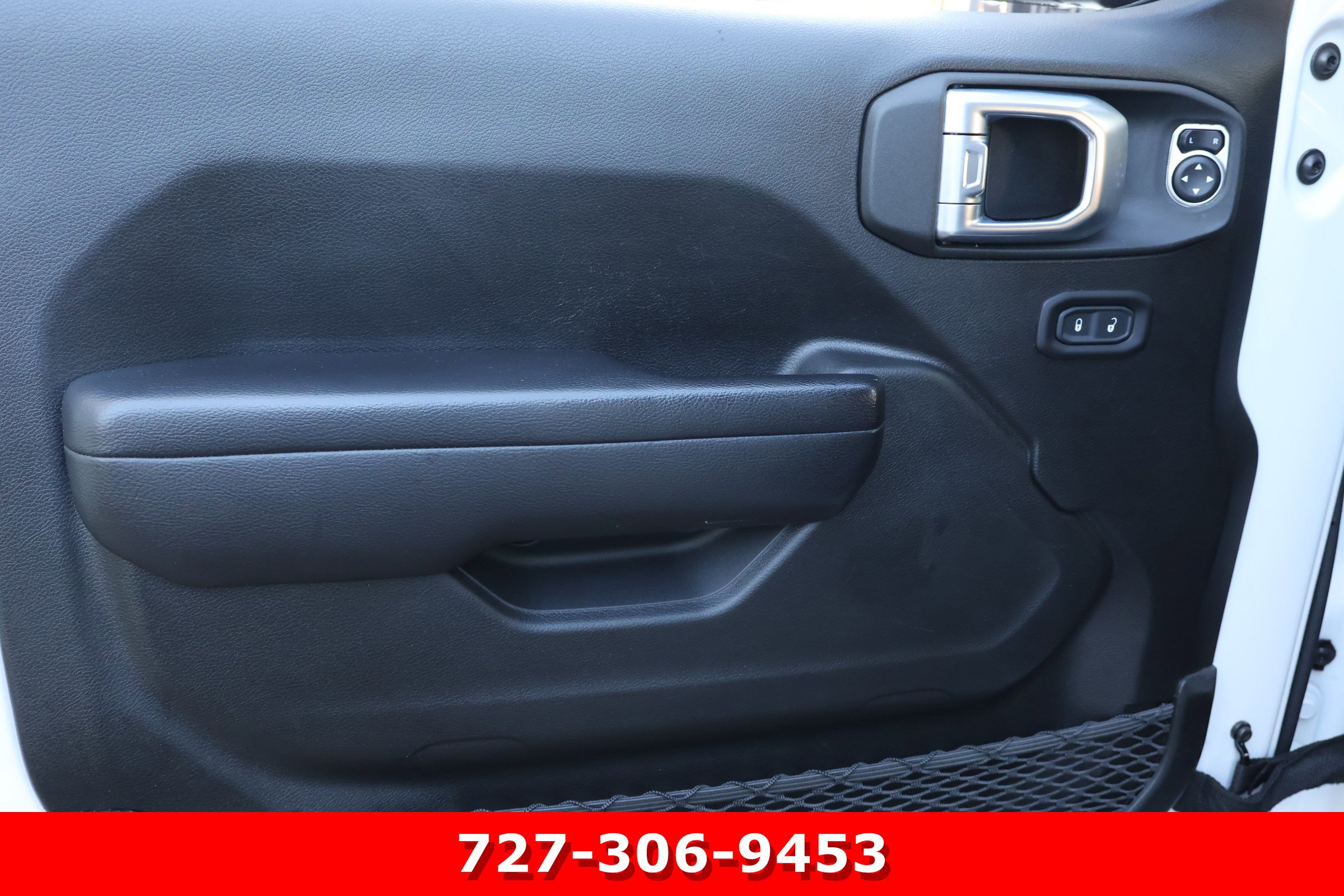 Used 2021 Jeep Gladiator Willys image 14