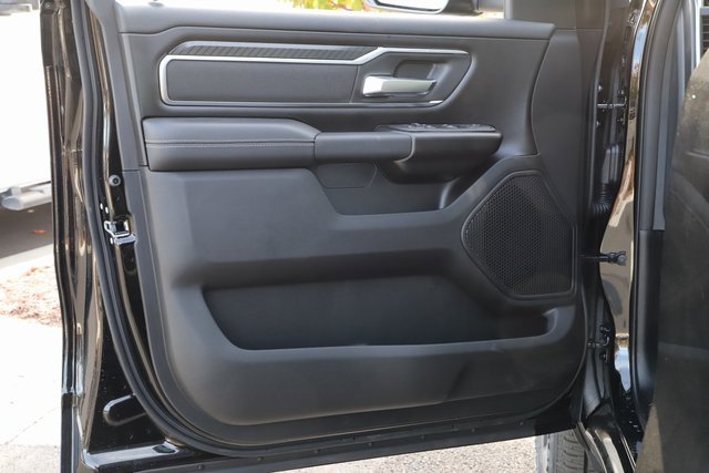 New 2026 RAM 1500 4x4 Crew Cab image 17