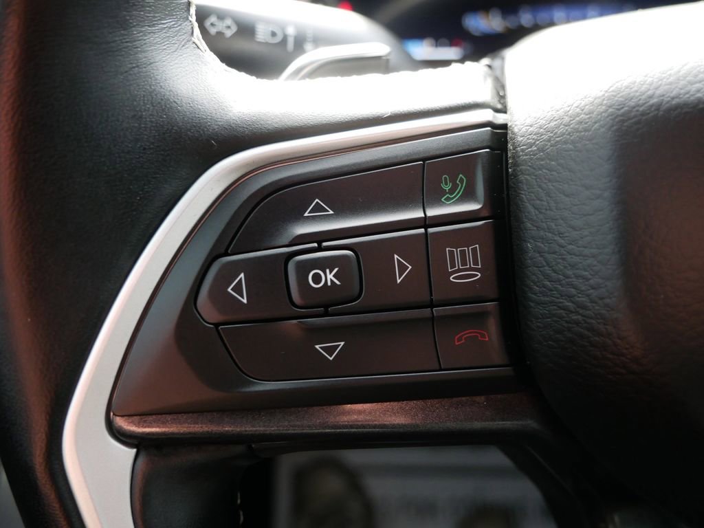 Used 2021 Jeep Grand Cherokee L Laredo AWD/4WD image 31