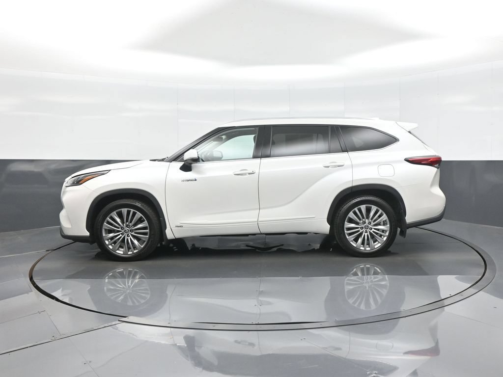 Used 2021 Toyota Highlander Platinum AWD/4WD image 4