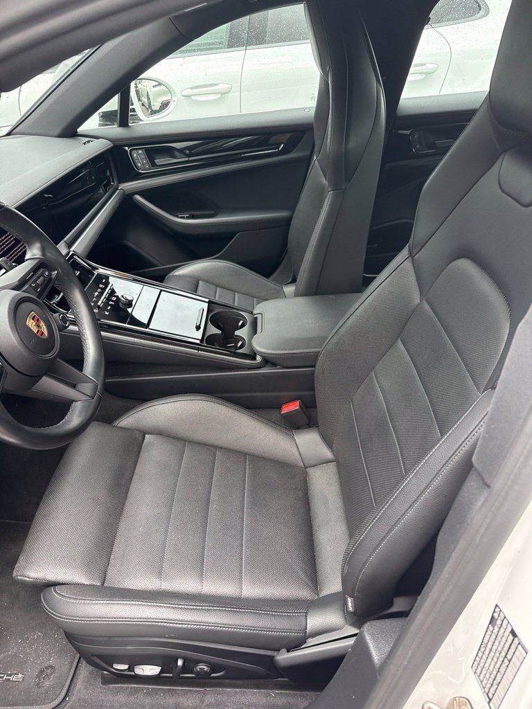 Certified 2025 Porsche Panamera RWD image 7