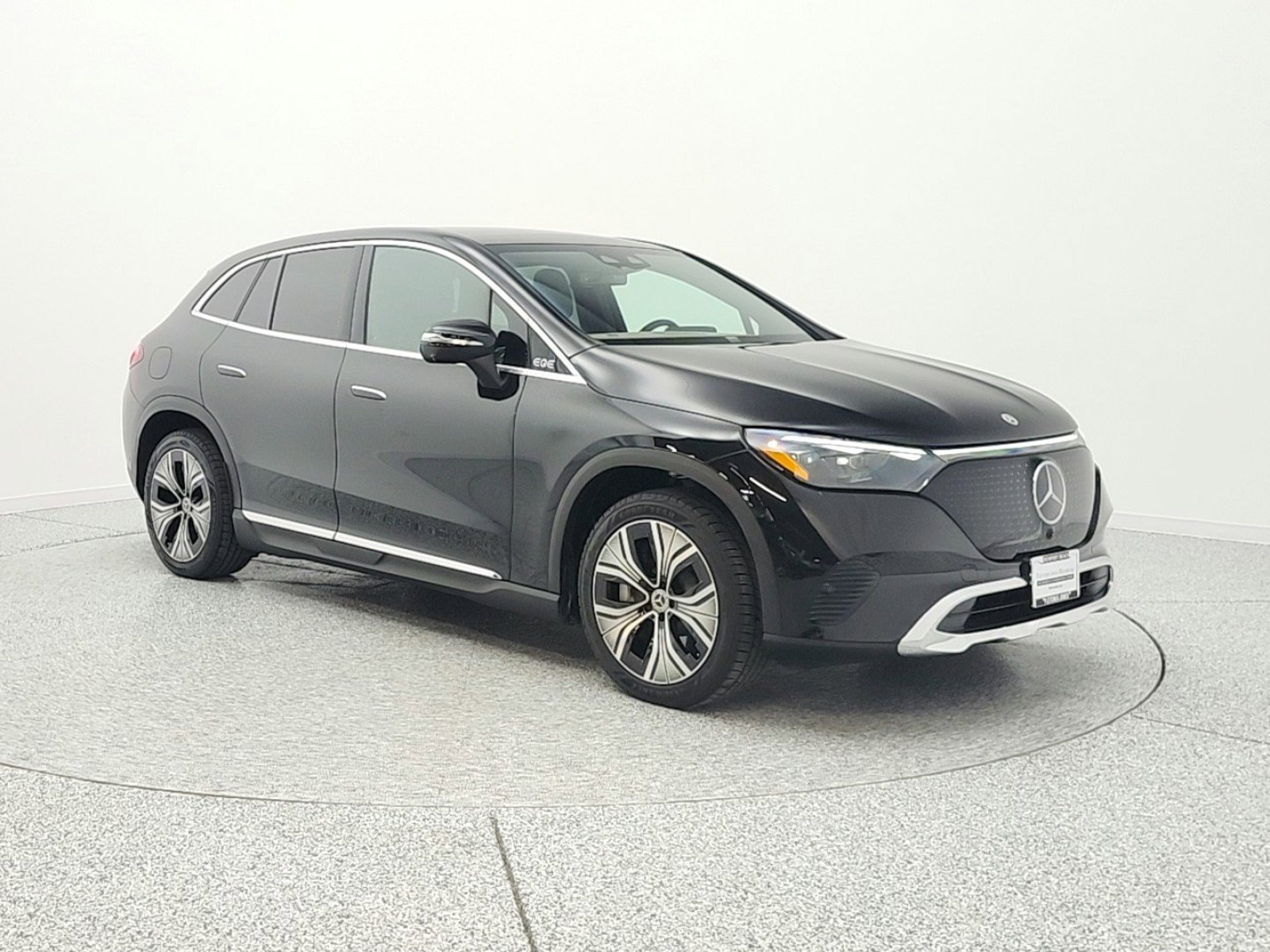 Used 2023 Mercedes-Benz EQE 350+ SUV image 3