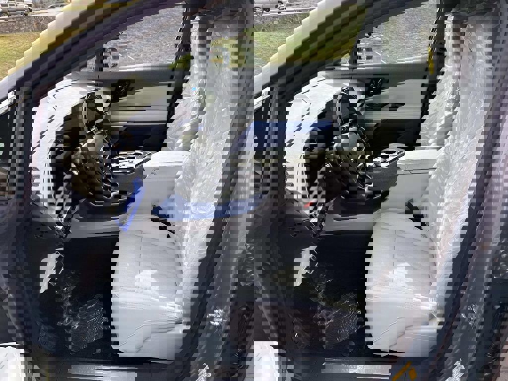 New 2026 Cadillac Optiq Luxury 2 w/ LPO, Floor Liner Package image 8