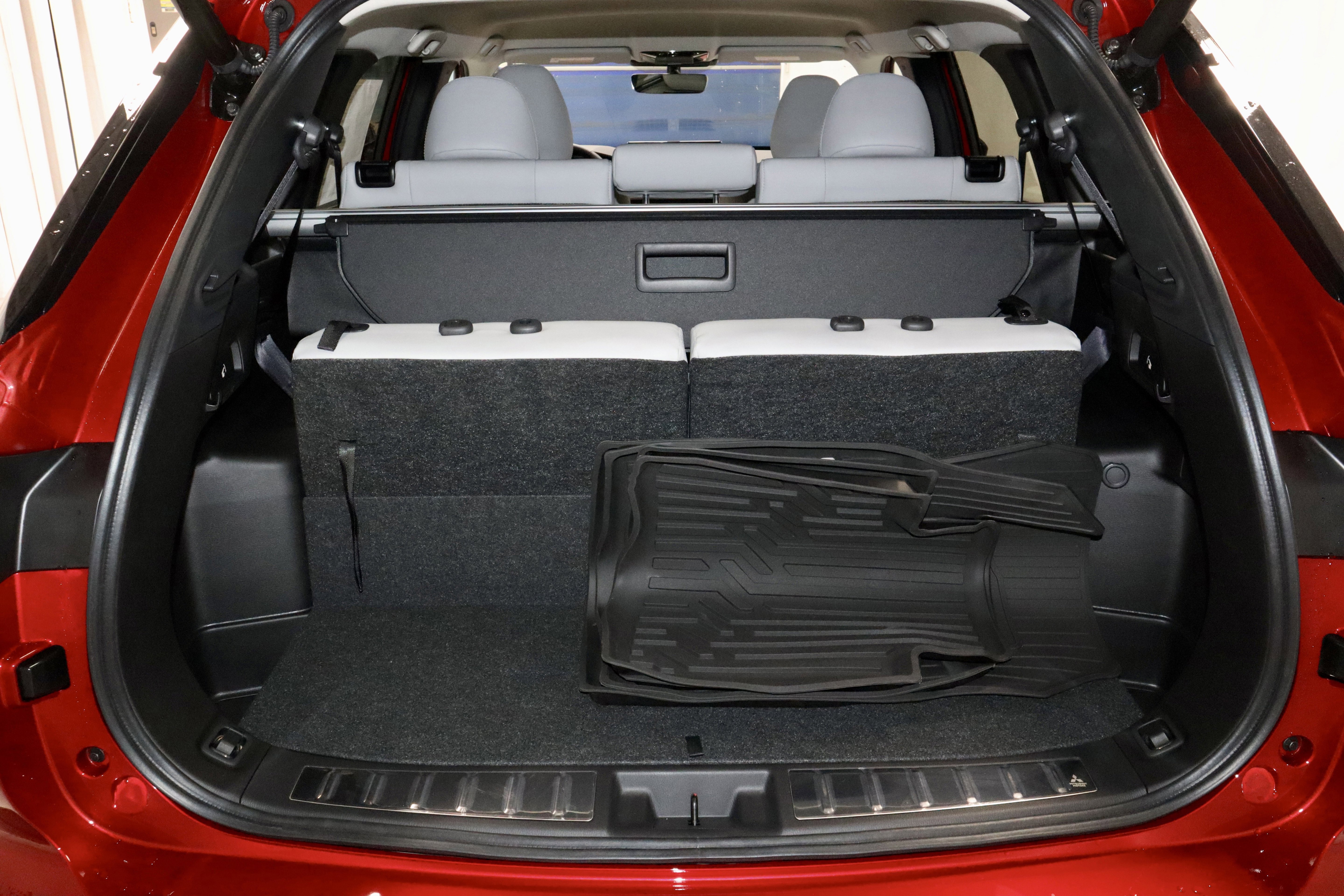 New 2025 Mitsubishi Outlander SE image 11