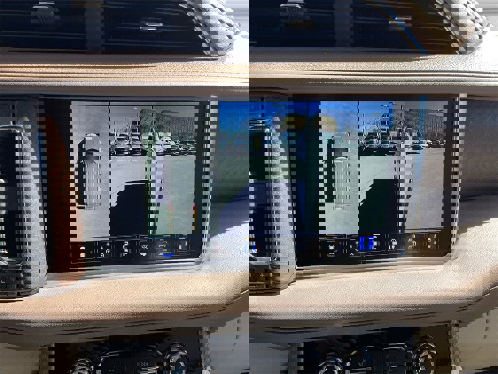 Used 2024 GMC Yukon XL Denali w/ Max Trailering Package image 16