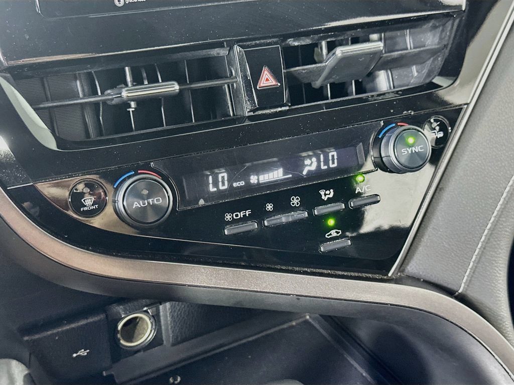 Used 2023 Toyota Camry SE FWD image 25