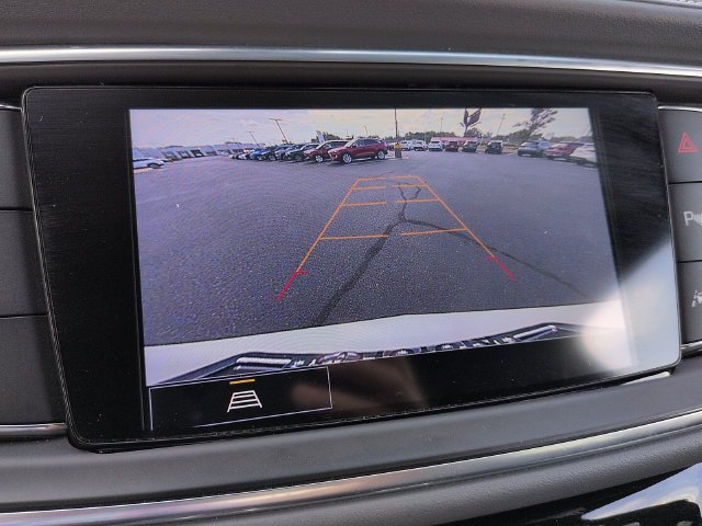 Used 2023 Buick Enclave Essence w/ Sport Touring Edition FWD image 23