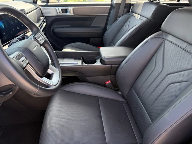 Used 2026 Hyundai Santa Fe SEL FWD image 9