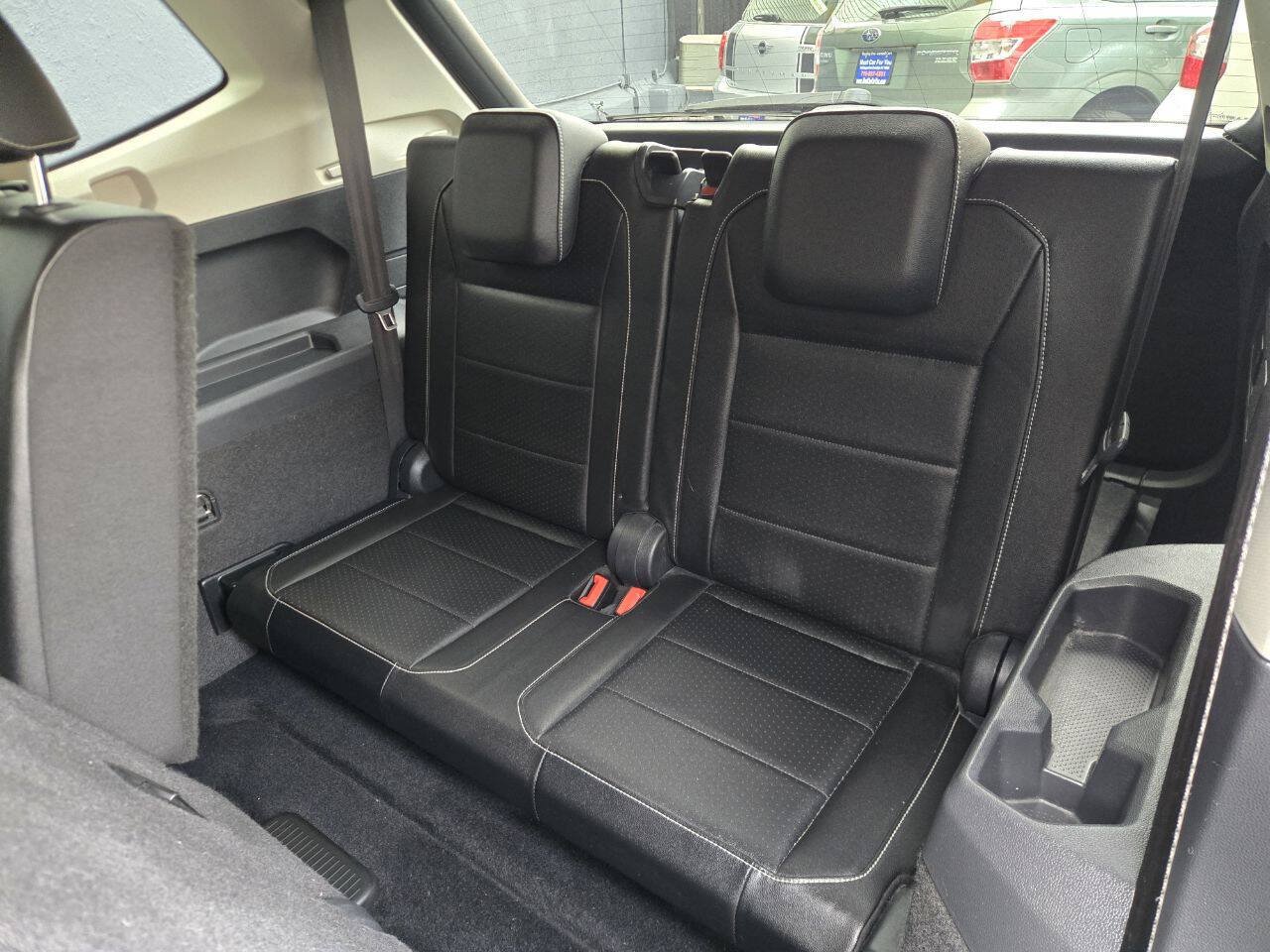 Used 2021 Volkswagen Tiguan SE FWD image 9