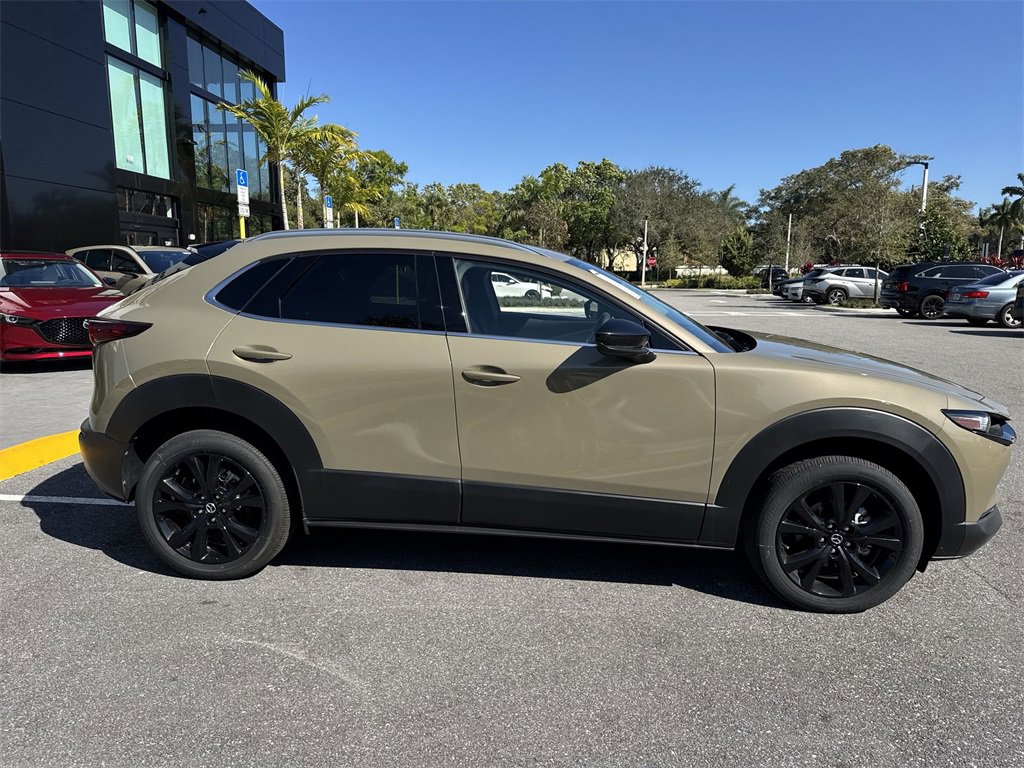 New 2024 MAZDA CX-30 Carbon image 6