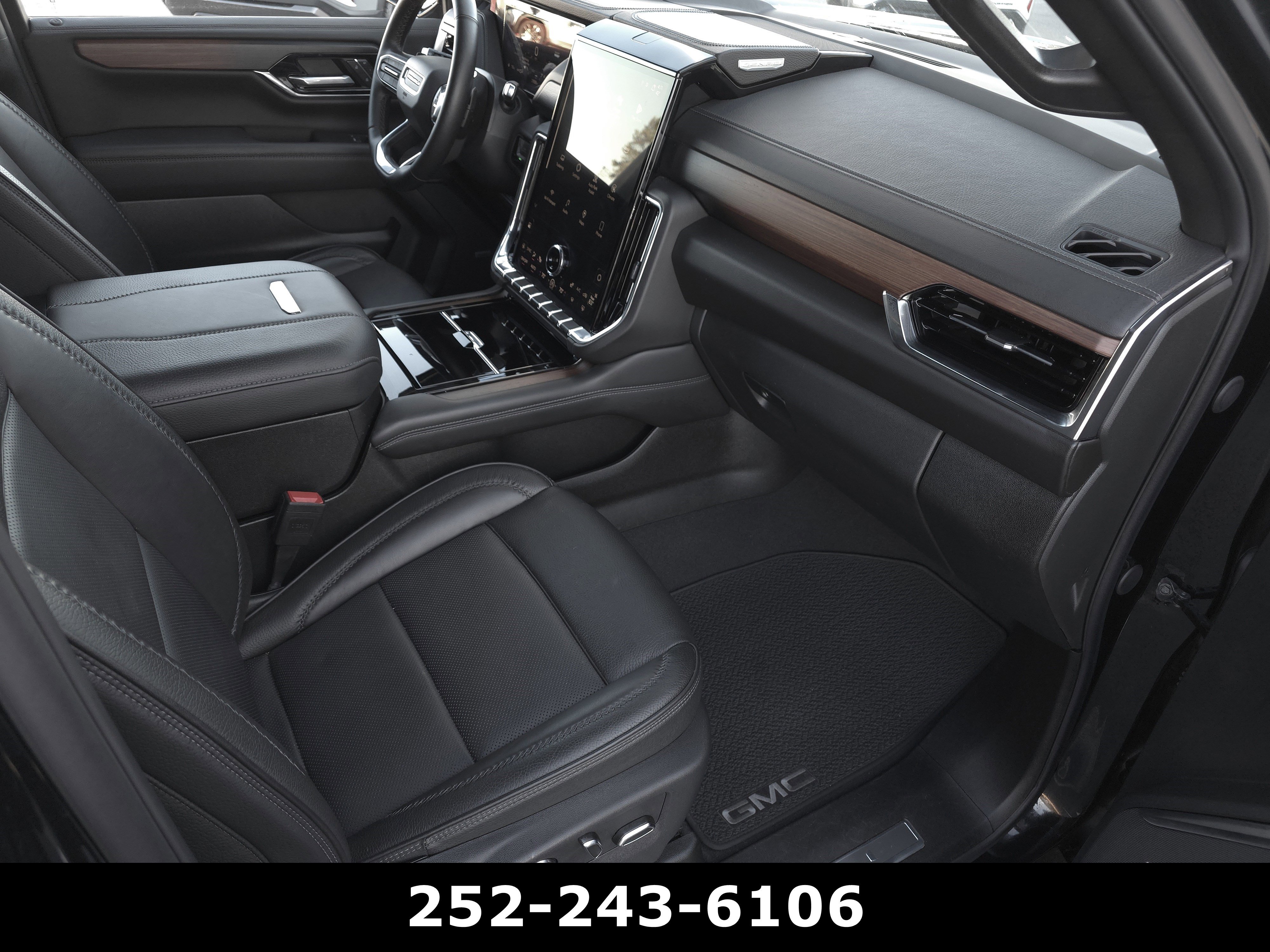 Used 2025 GMC Yukon Denali AWD/4WD image 53