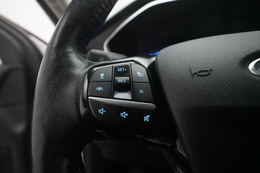 Used 2021 Ford Escape Titanium AWD/4WD image 18