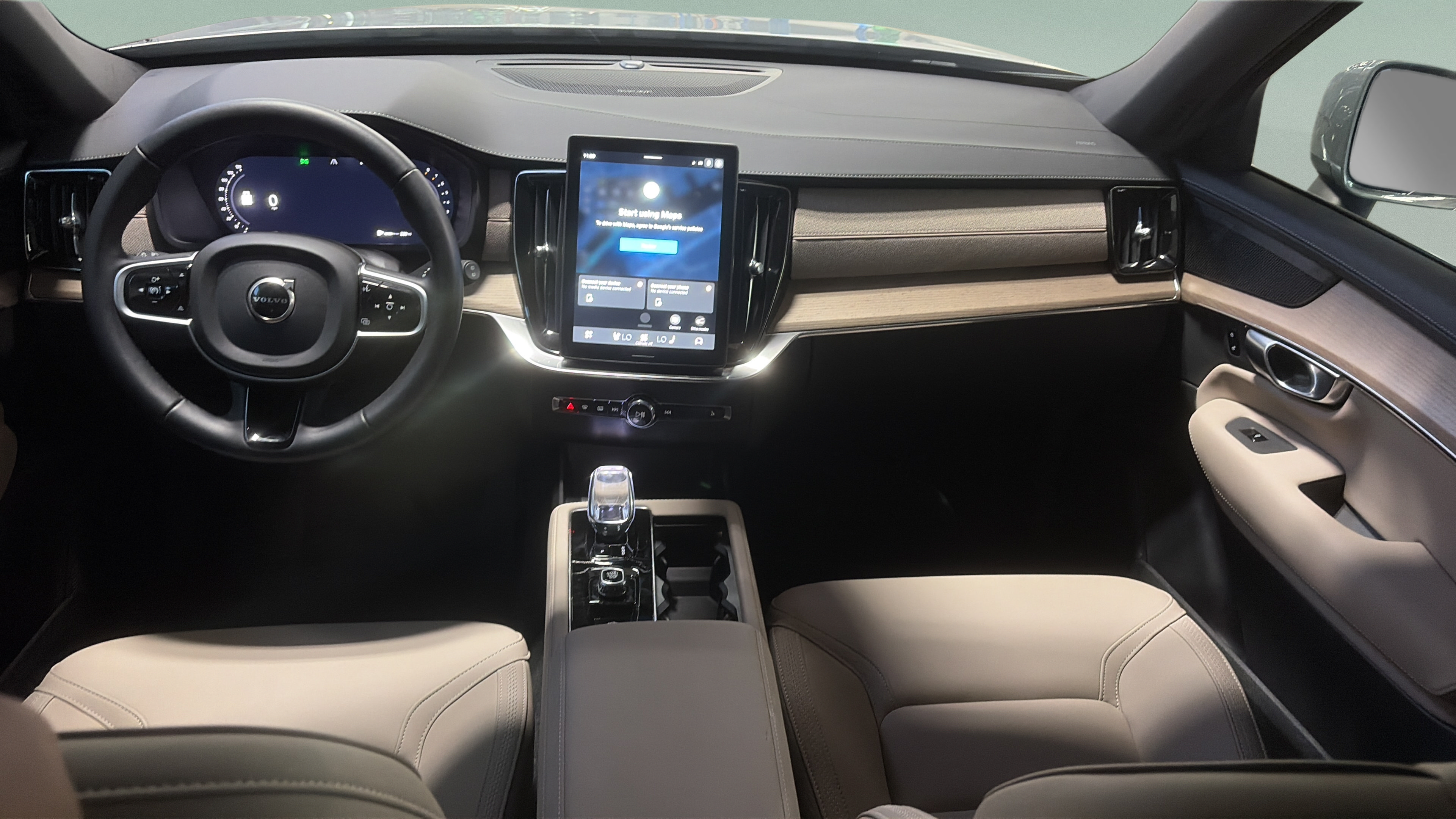Certified 2026 Volvo XC90 B6 Plus w/ Protection Package Premier AWD/4WD image 29