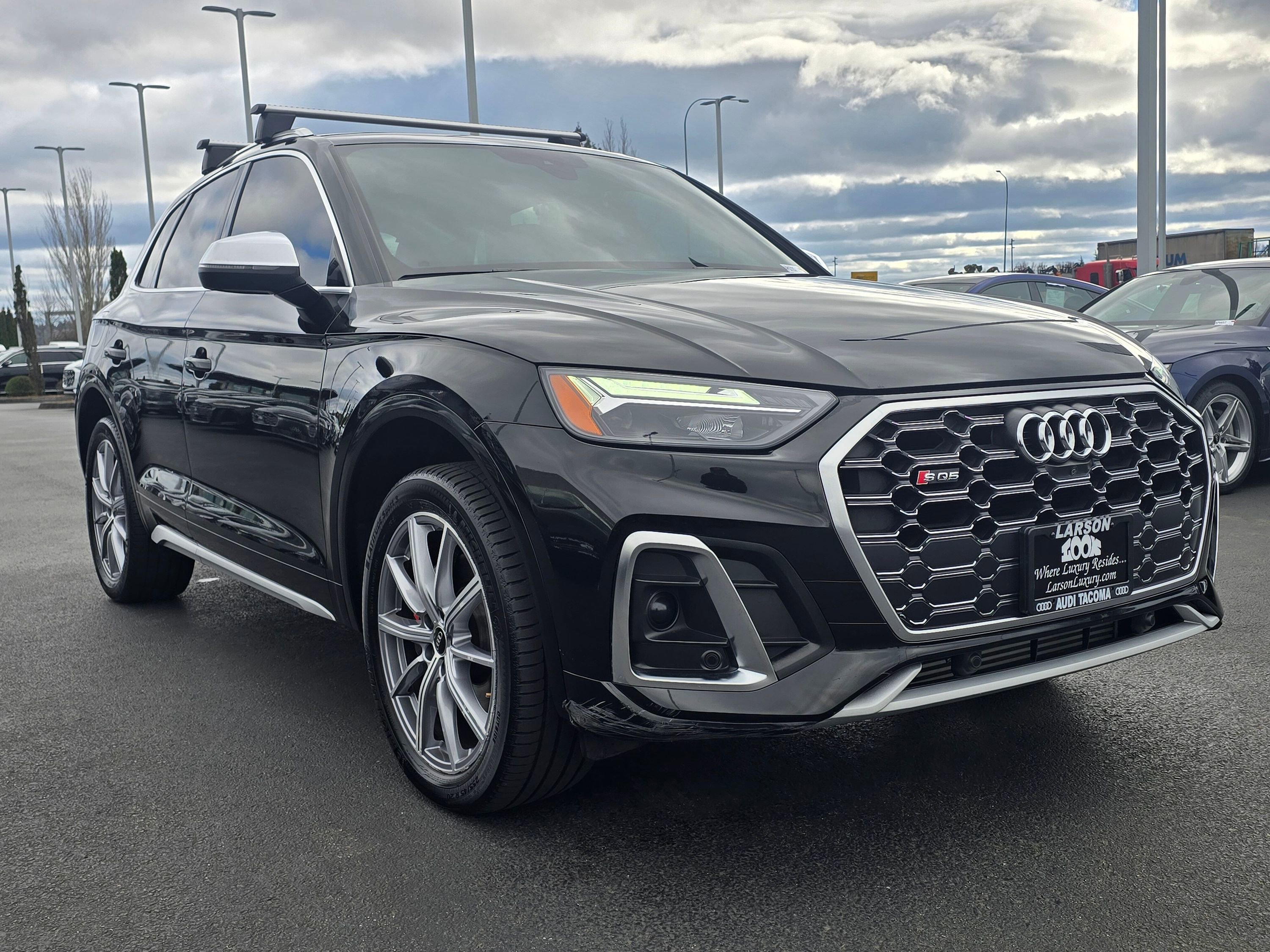 Used 2023 Audi SQ5 Premium Plus w/ Premium Plus Package image 8
