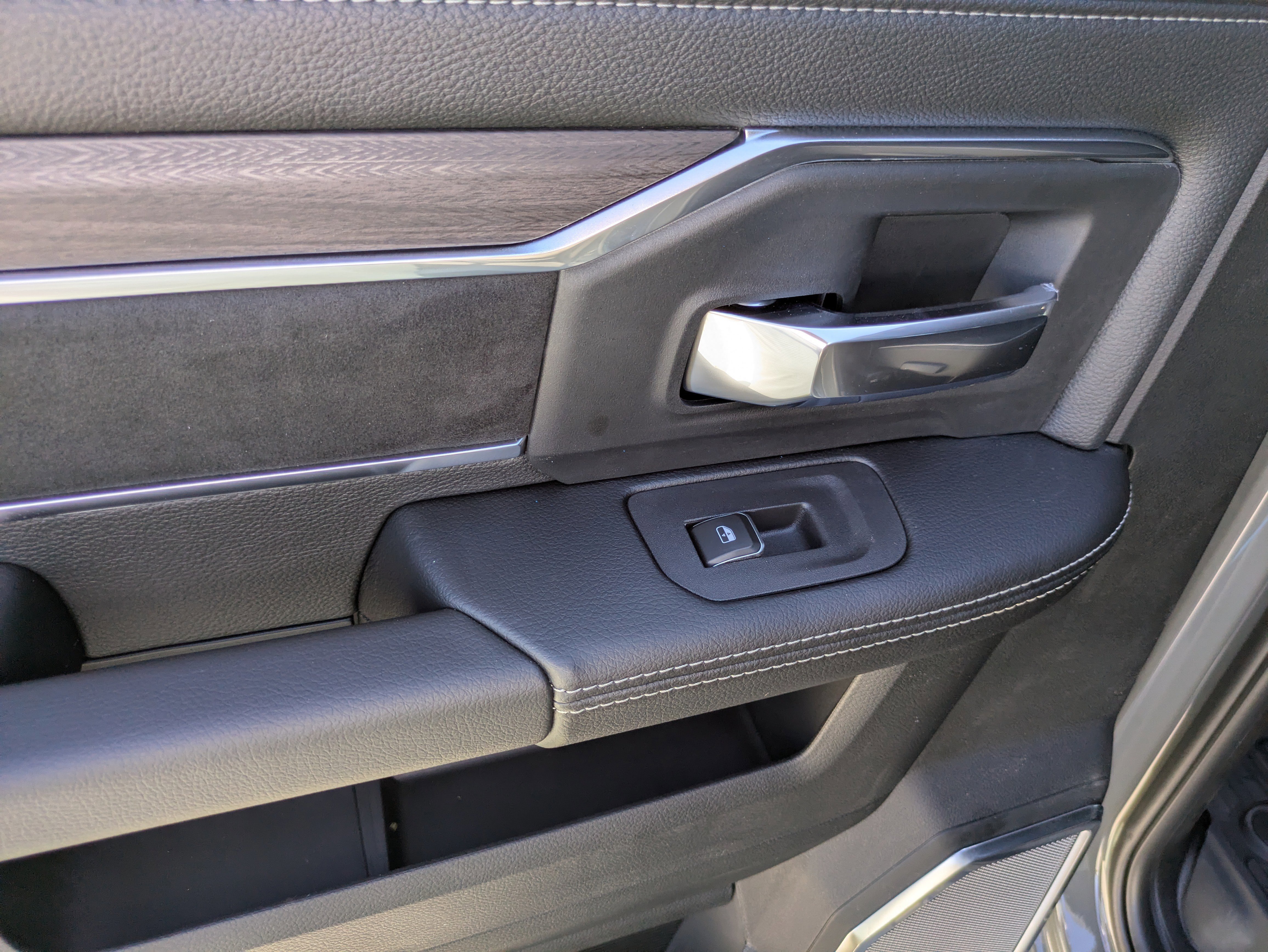 New 2026 RAM 2500 Laramie image 15