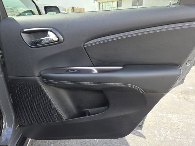 Used 2020 Dodge Journey Crossroad w/ Popular Equipment Group image 26