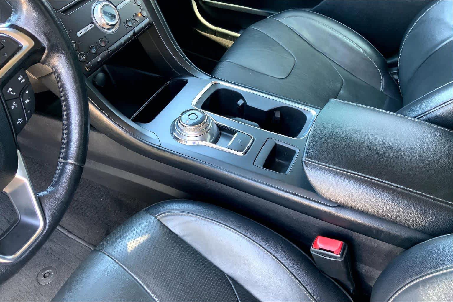 Used 2019 Ford Fusion Titanium AWD/4WD image 17