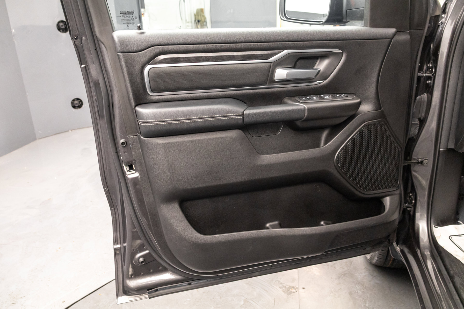 Used 2024 RAM 1500 Big Horn AWD/4WD image 31