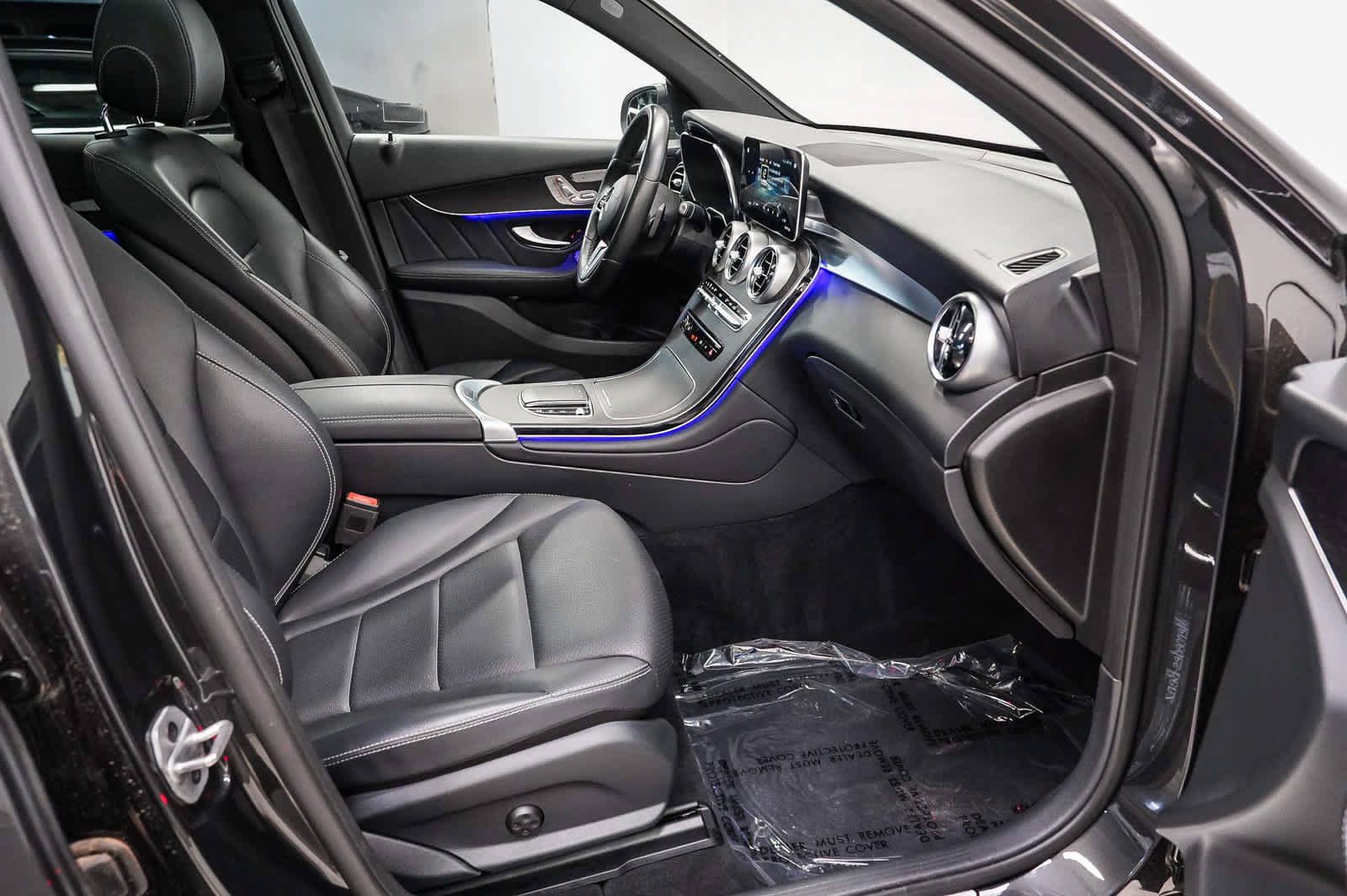 Used 2022 Mercedes-Benz GLC 300 4MATIC image 17