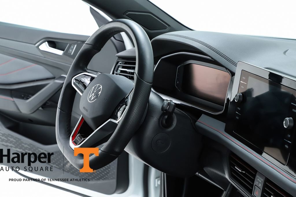 Used 2025 Volkswagen Jetta GLI Autobahn FWD image 34