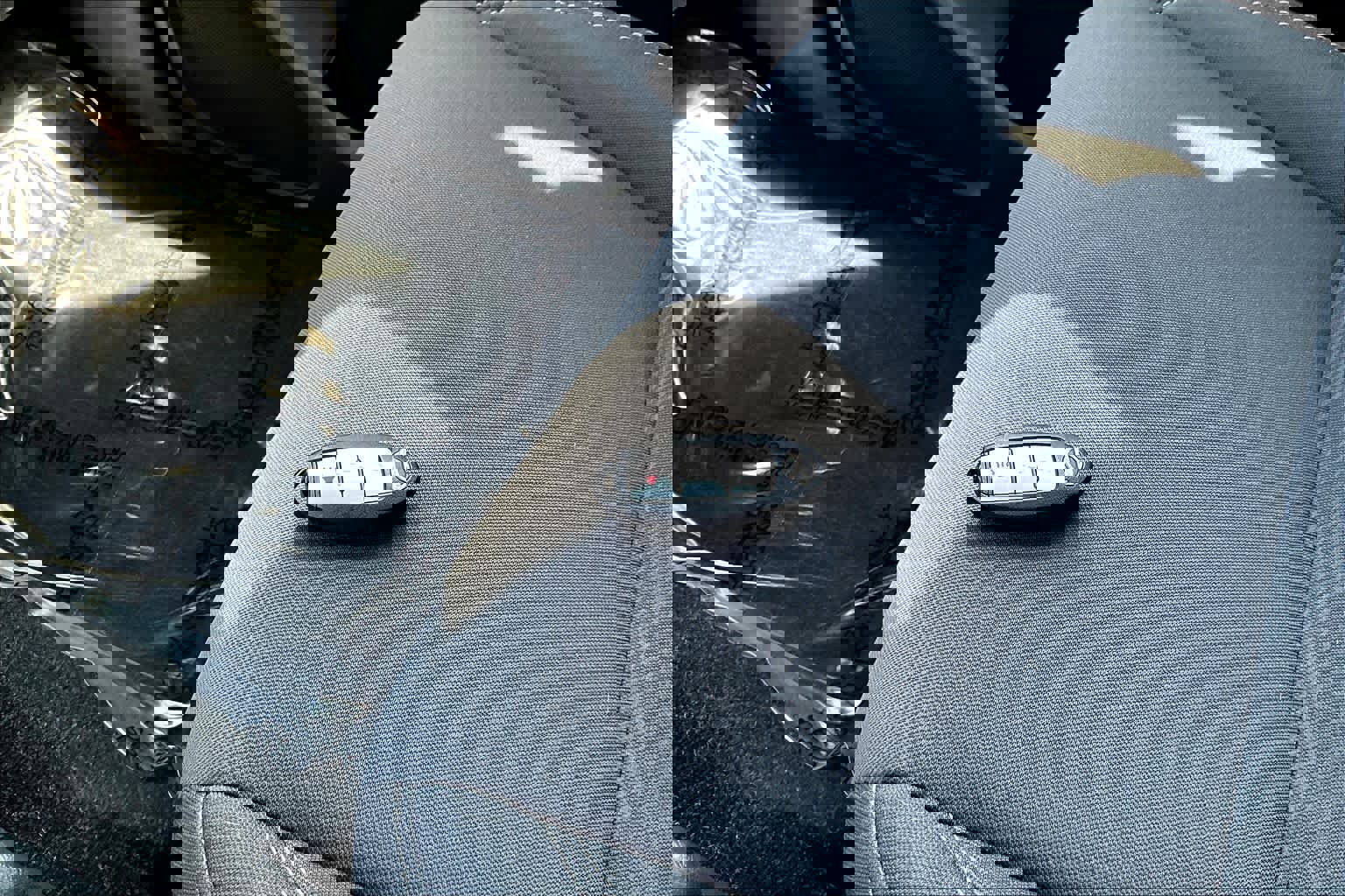 Used 2023 Nissan Frontier SV w/ Technology Package image 14