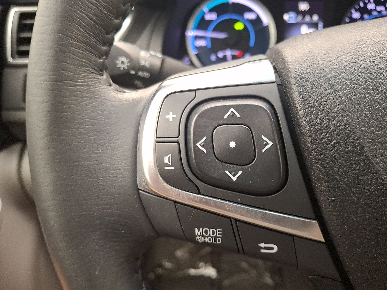 Certified 2017 Toyota Camry XLE w/ Moonroof Package FWD image 13
