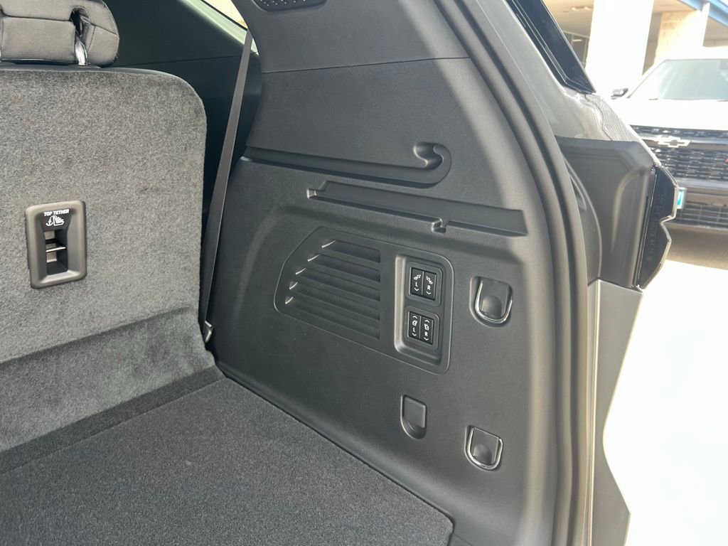 New 2026 Chevrolet Traverse High Country image 18