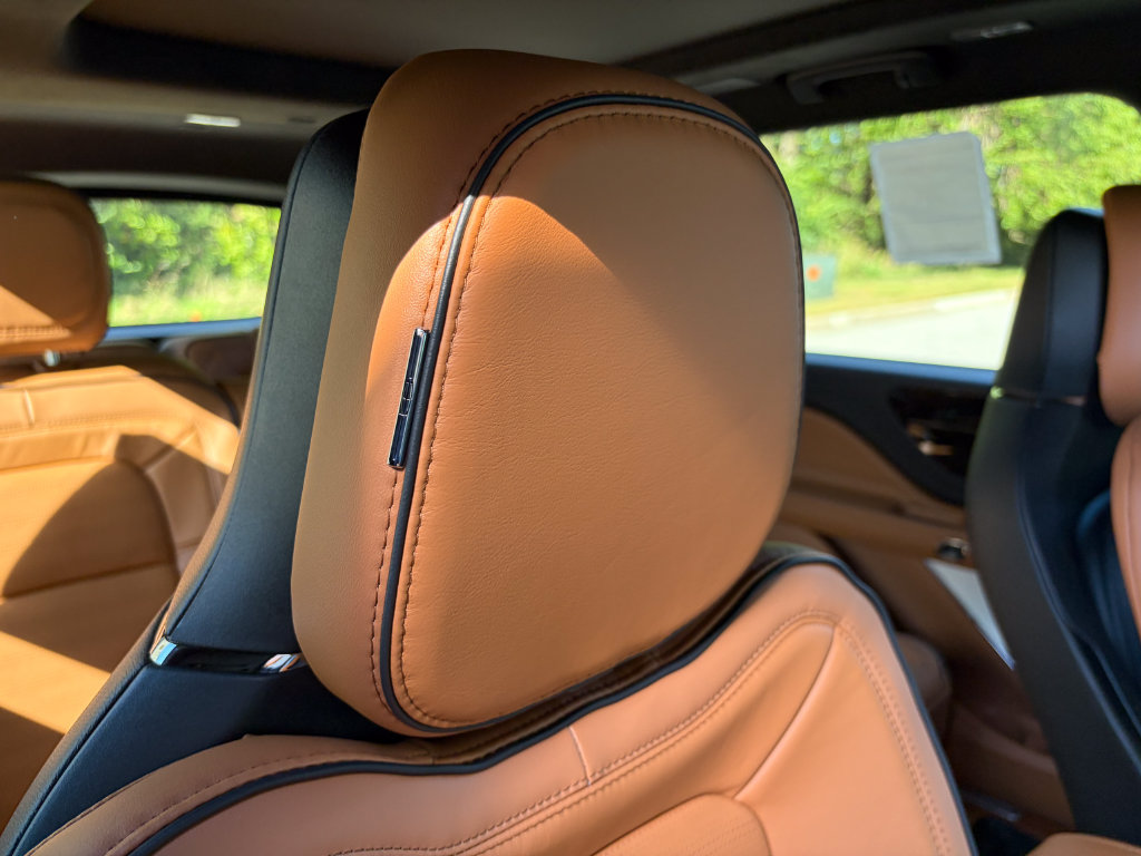 New 2027 Lincoln Aviator Black Label AWD/4WD image 36