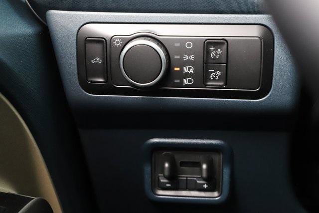 New 2025 Ford Maverick Lariat w/ 4K Tow Package image 37