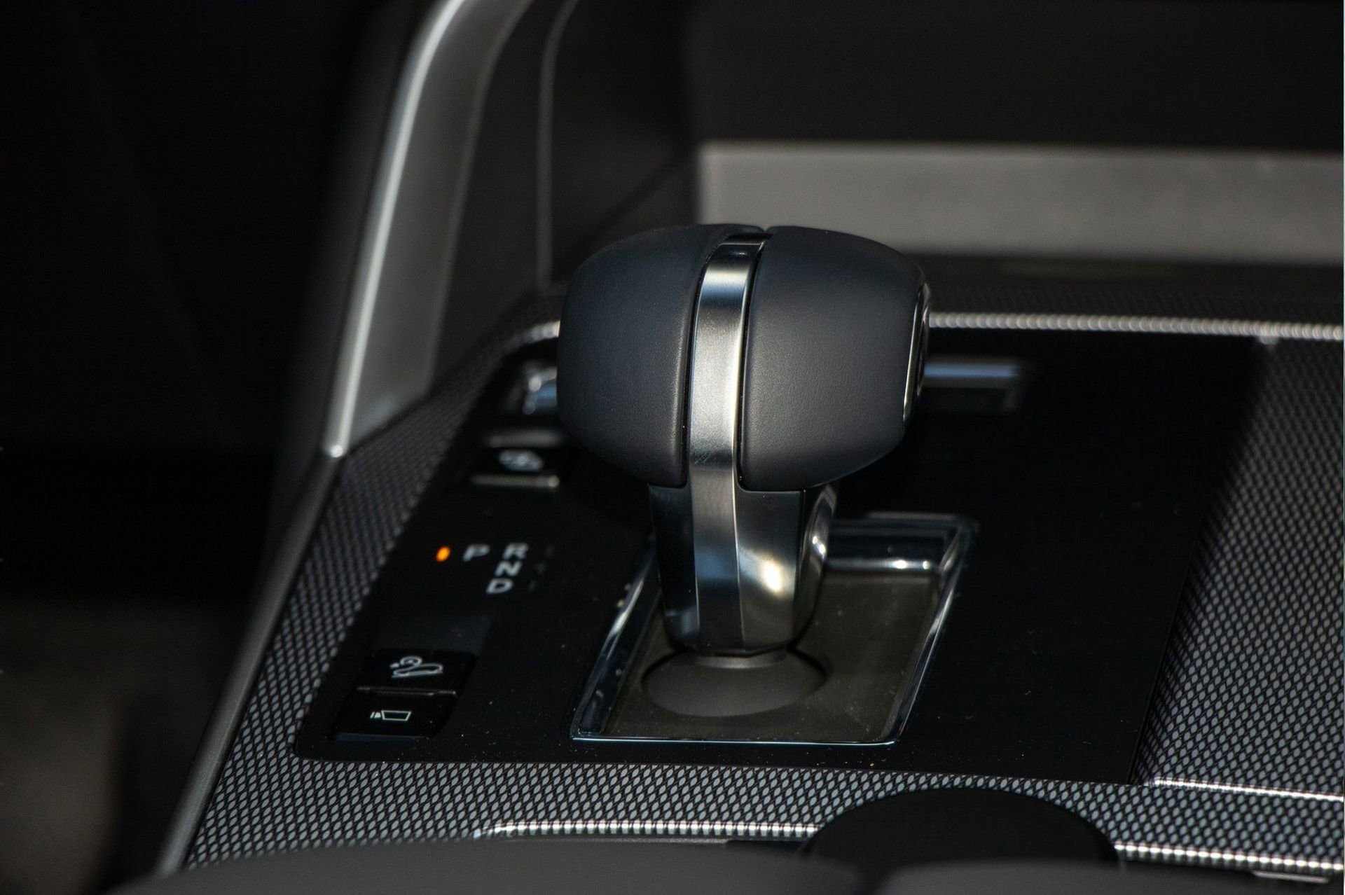 New 2025 MAZDA CX-70 Plug-In Hybrid w/ Premium Plus image 25