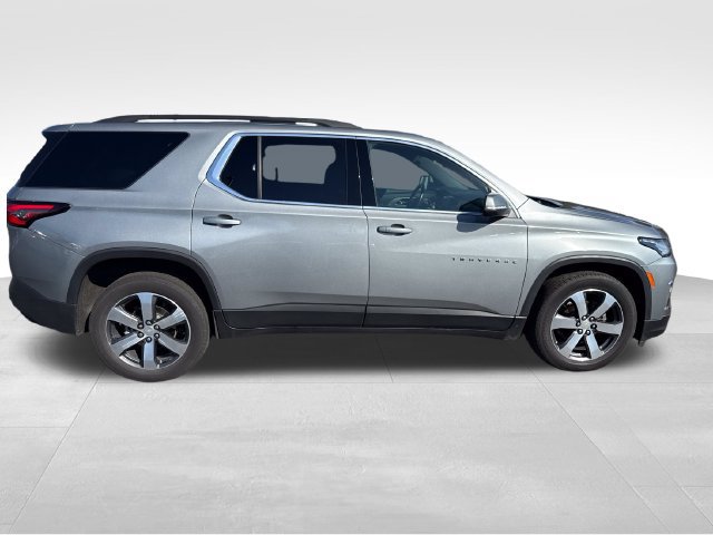 Used 2023 Chevrolet Traverse LT AWD/4WD image 7
