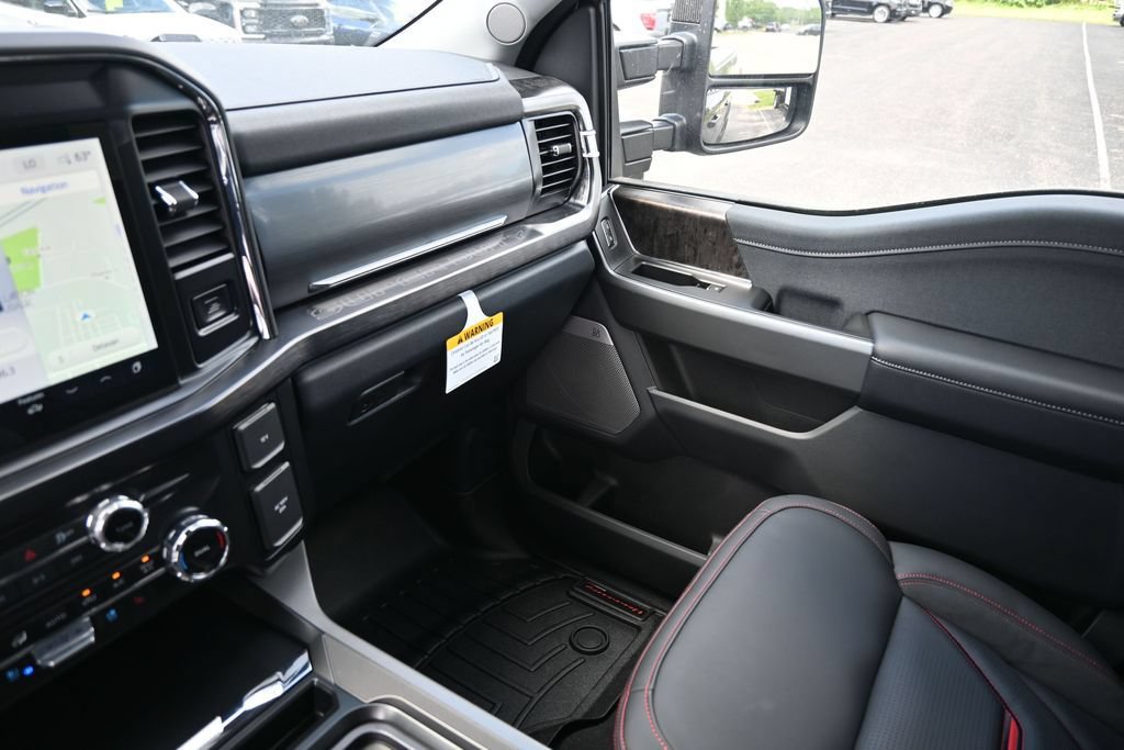 New 2026 Ford F250 Lariat w/ Black Appearance Package AWD/4WD image 39