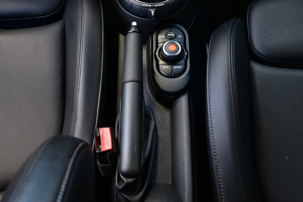 Used 2016 MINI Cooper S image 30