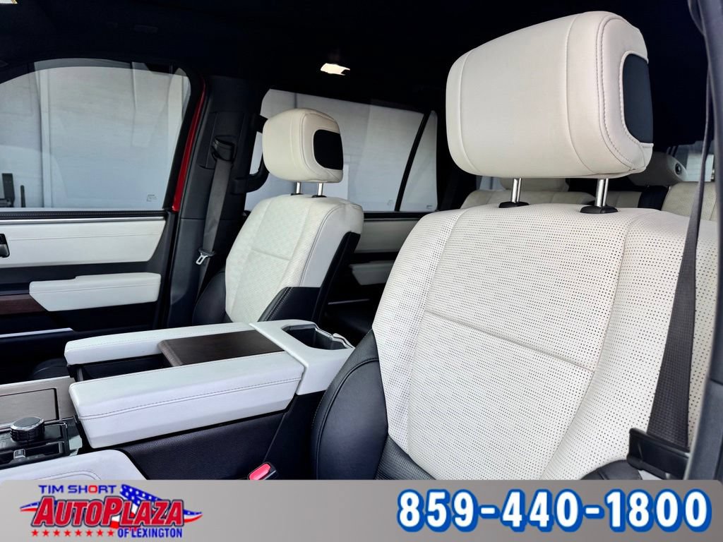 Used 2023 Toyota Sequoia Capstone AWD/4WD image 37