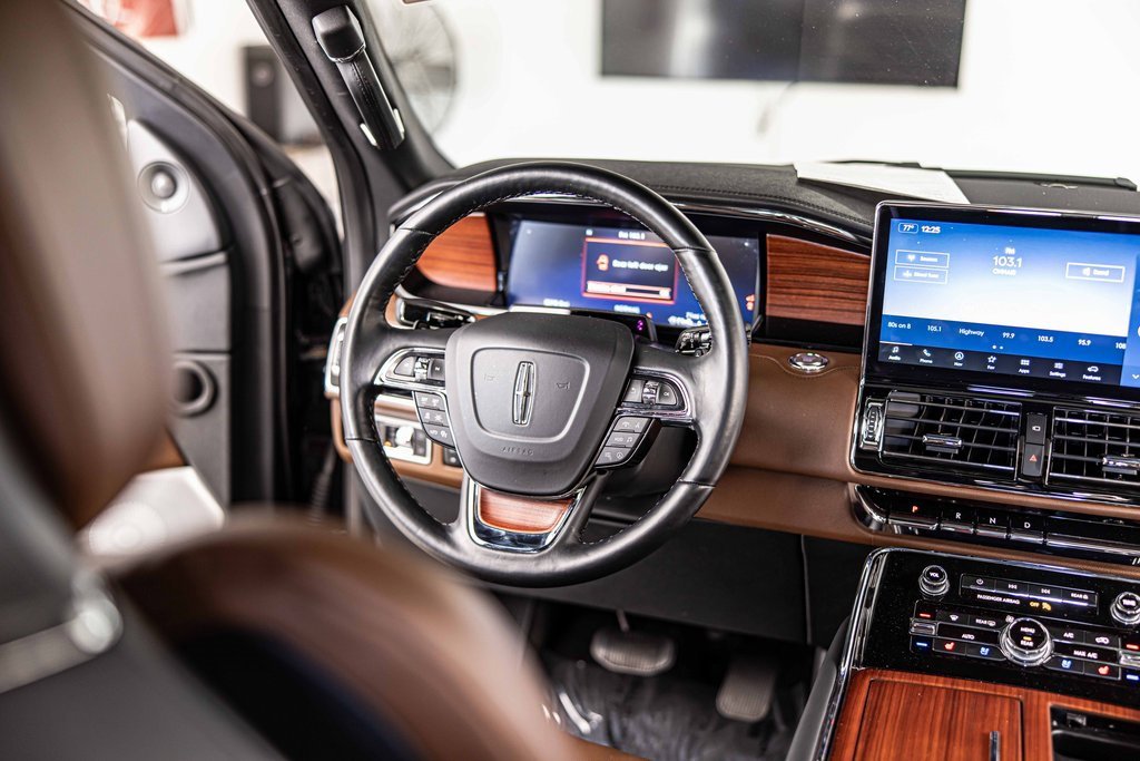 Used 2024 Lincoln Navigator Reserve w/ Equipment Group 201A image 39