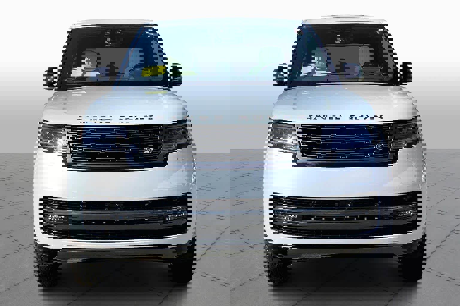 New 2026 Land Rover Range Rover SE image 2