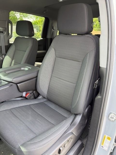 Used 2024 Chevrolet Silverado 1500 Custom AWD/4WD image 9