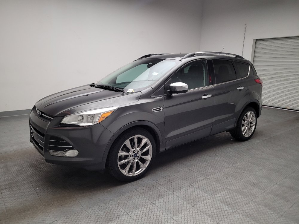 Used 2016 Ford Escape SE w/ SE Chrome Package FWD image 2