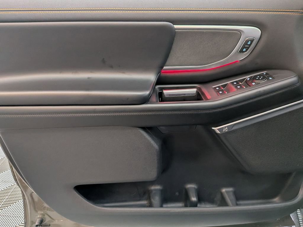 Used 2025 Ford Expedition Tremor image 14